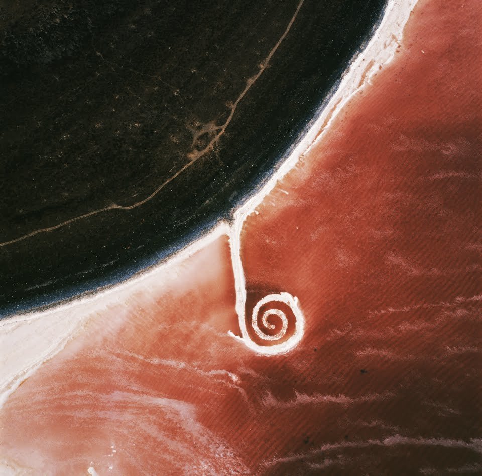 robert smithson spiral jetty 1970
